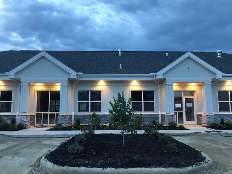 More Photos Of 610 Taylor Station Rd, Columbus Medical For Sale