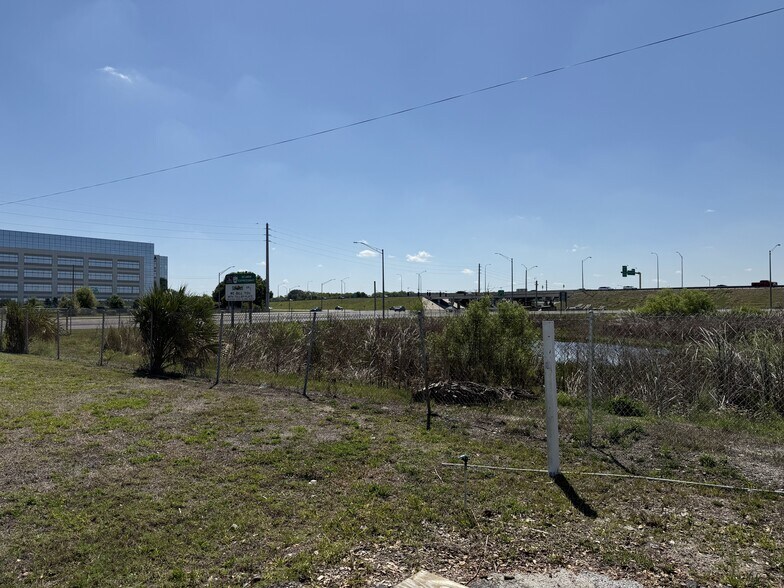 More Photos Of 1511 S US Highway 301, Tampa Office For Sale