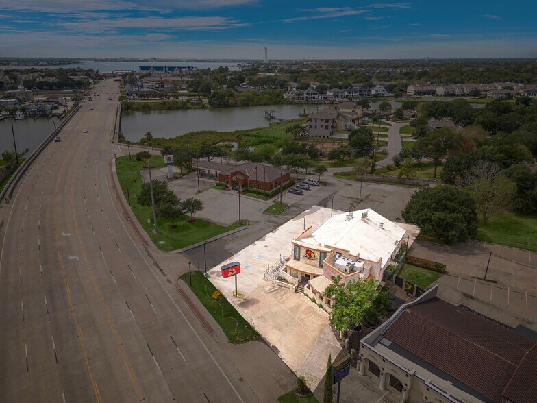 More Photos Of 2320 NASA Pky, Seabrook Restaurant For Sale