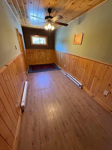 More Photos Of 10101 Dustin Rd, Remsen Restaurant For Sale