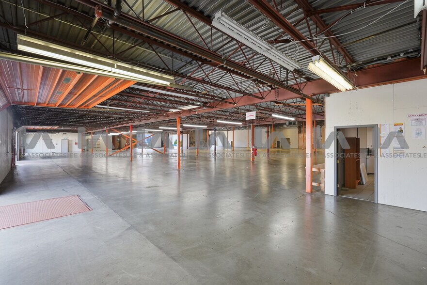 More Photos Of 18788 96th Ave, Surrey Warehouse For Lease
