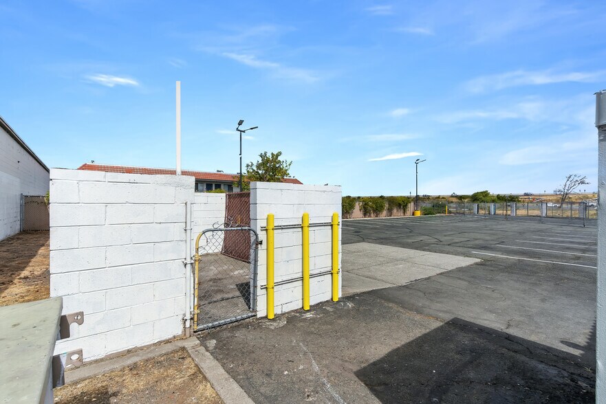 More Photos Of 4355 Sonoma Blvd, Vallejo Restaurant For Lease