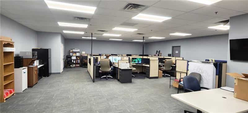 More Photos Of 1011 Industrial Ct, Moscow Mills Warehouse For Lease