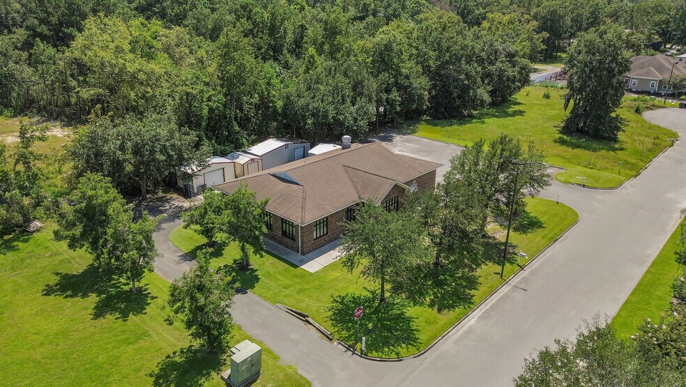 More Photos Of 114 Horizon Park Dr, Savannah Restaurant For Sale