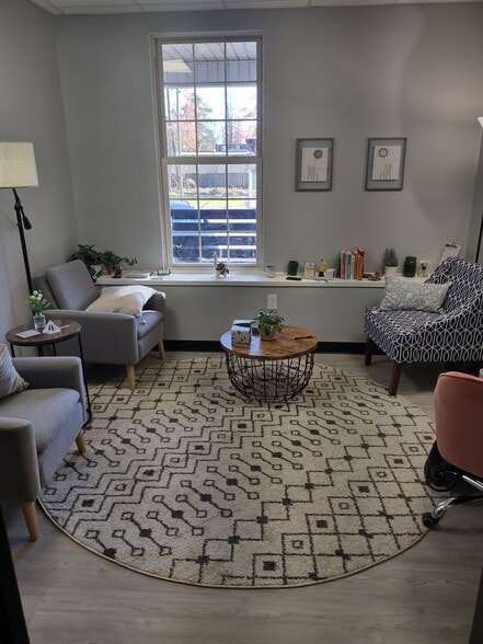 More Photos Of 7777 St Andrews Rd, Irmo Storefront Retail Office For Lease