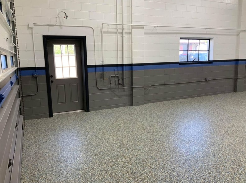 More Photos Of 187 W Commodore Blvd, Jackson Manufacturing For Sale