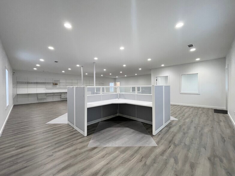 More Photos Of 55 Linker Mountain Rd, Dover Light Manufacturing For Sale