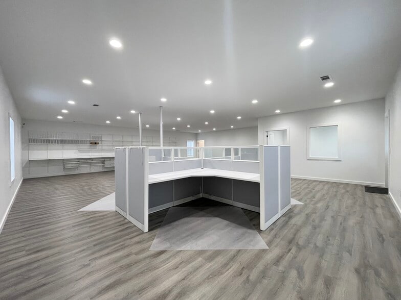 More Photos Of 55 Linker Mountain Rd, Dover Light Manufacturing For Sale