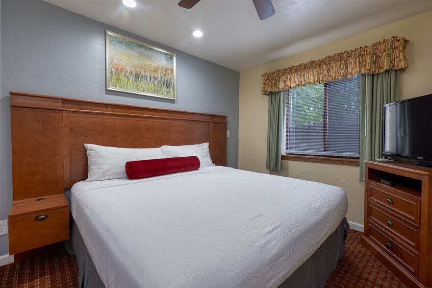 More Photos Of 5829 Buck Springs Rd, Pinetop Hotel For Sale