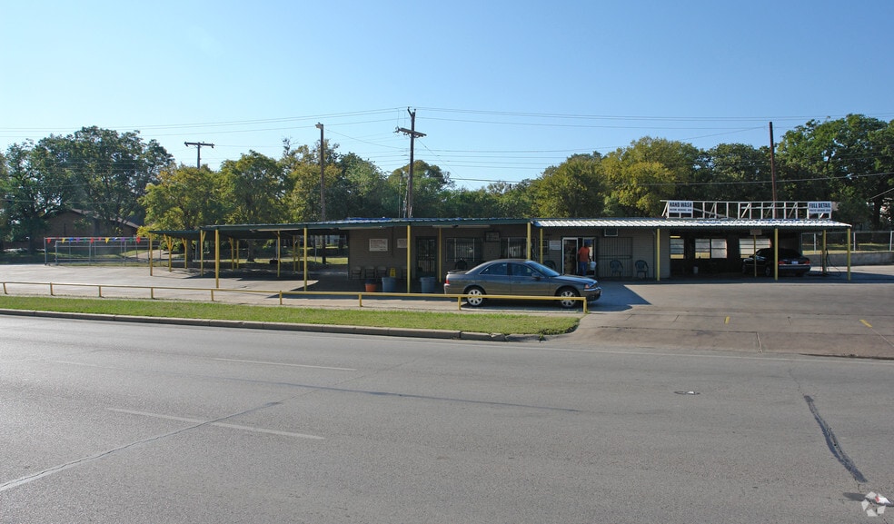More Photos Of 5524 E Lancaster Ave, Fort Worth Carwash For Sale