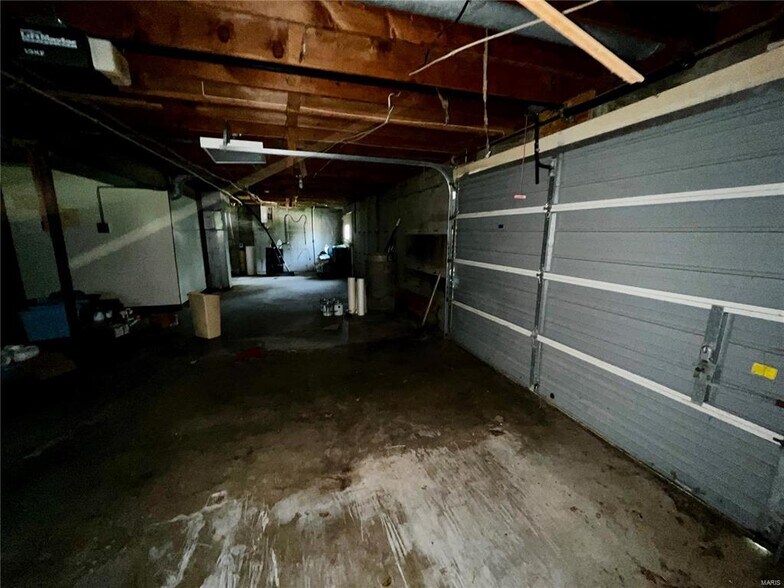 More Photos Of 22199 Highway Y, Saint Robert Medical For Sale