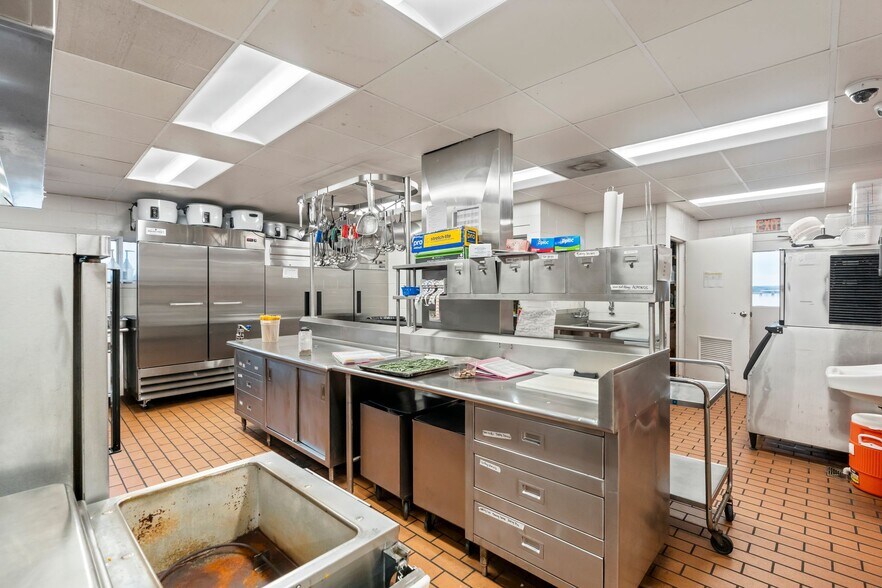 More Photos Of 6692 Valwood Rd, Conover Specialty For Sale