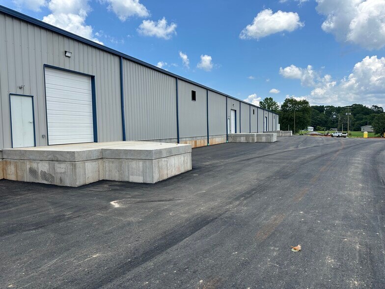 More Photos Of 130 Farrs Rd, Easley Industrial For Sale