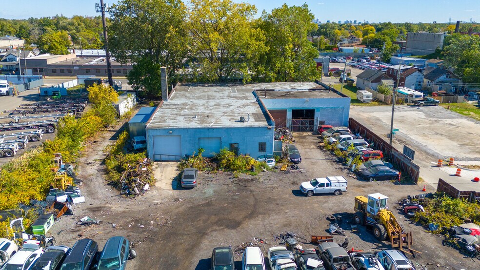 More Photos Of 7780 Majestic Ave, Detroit Warehouse For Sale