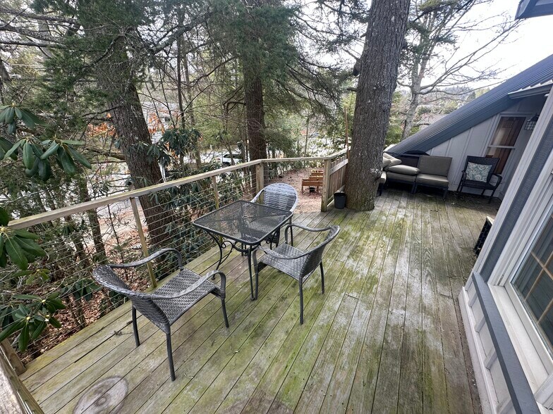 More Photos Of 430 Carolina Way, Highlands Flex For Sale