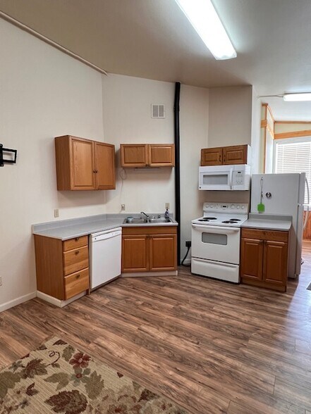 More Photos Of 217 W Masonic Ave, Cripple Creek Apartments For Sale