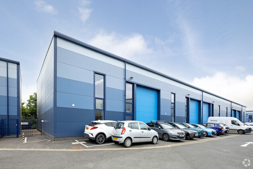 Primary Photo Of 13 Creek Way, Rainham Warehouse For Lease