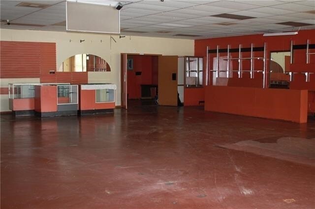 More Photos Of 800 3rd St, Kentwood General Retail For Sale