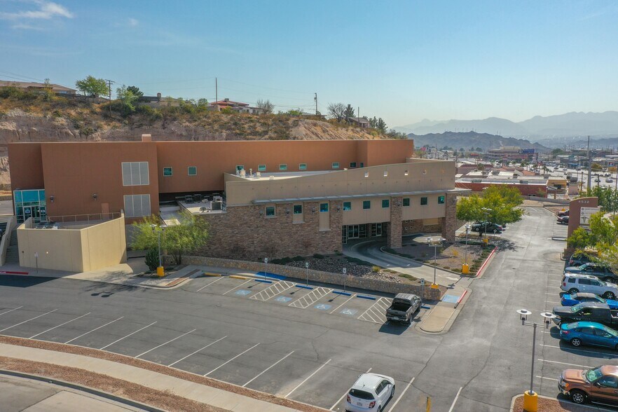 More Photos Of 4532 N Mesa St, El Paso Medical For Lease