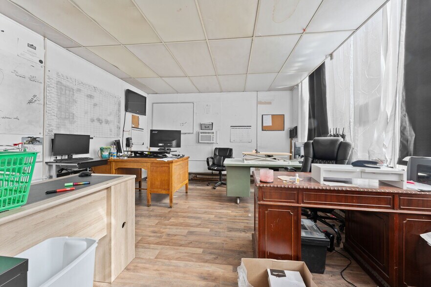 More Photos Of 24 Commerce St, Franklin Industrial For Sale