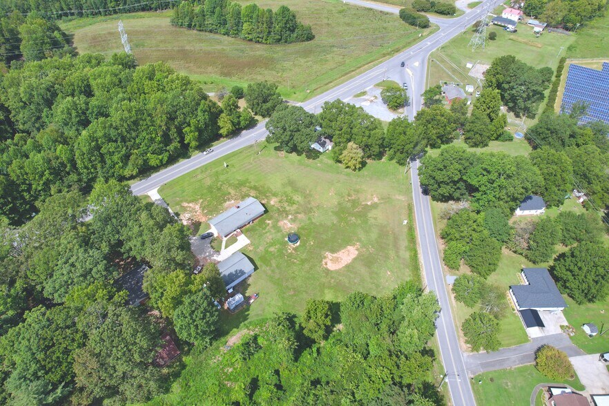 More Photos Of 1013 York Rd, Kings Mountain Land For Sale