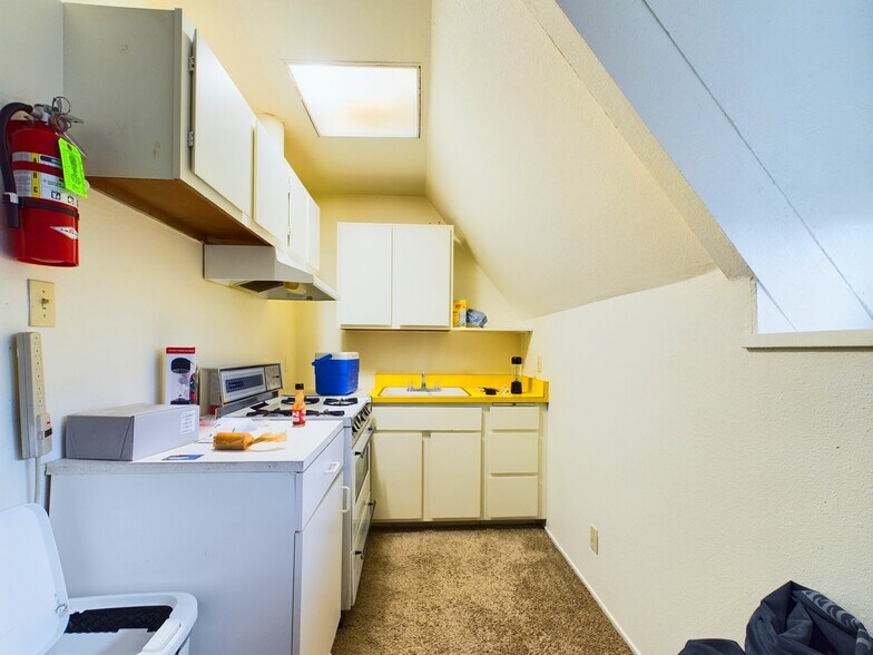 More Photos Of 4456 Manzanita Ave, Clearlake Storefront Retail Office For Sale