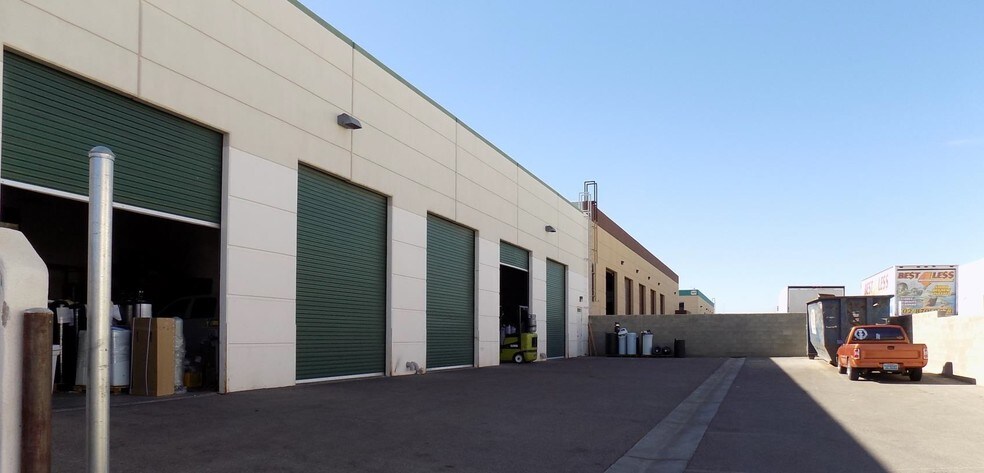 More Photos Of 759 Middlegate Rd, Henderson Warehouse For Lease