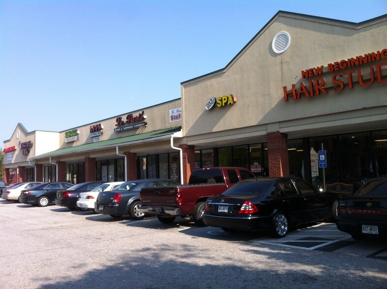 More Photos Of 1240-1254 Highway 138 SW, Riverdale Storefront For Sale