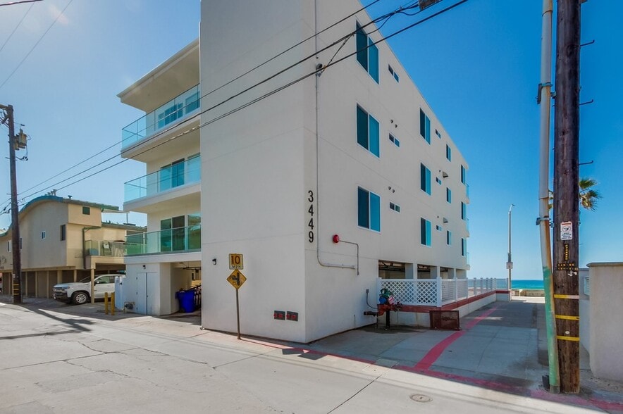 More Photos Of 3449 Ocean Front Walk, San Diego Apartments For Sale