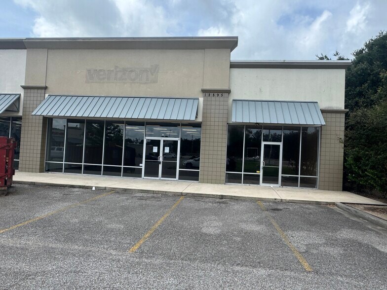 More Photos Of 12879-12895 Hwy 90, Luling Unknown For Lease