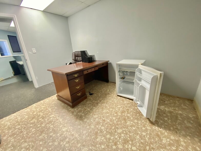 More Photos Of 1200 N Central Ave, Kissimmee Office For Lease