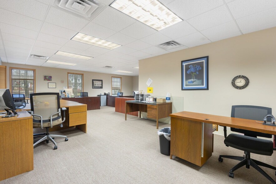More Photos Of 2622 South Ave, Wappingers Falls Office For Sale