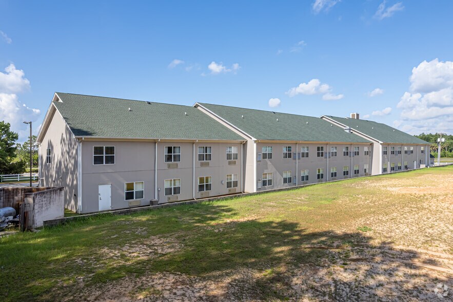 More Photos Of 13900 Wilfred Seymour Rd, Ocean Springs Hotel For Sale