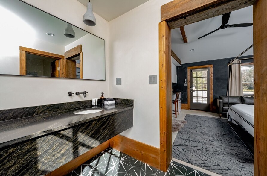 More Photos Of 182 Woodberry Rd Sw, Meadows Of Dan Hotel For Sale