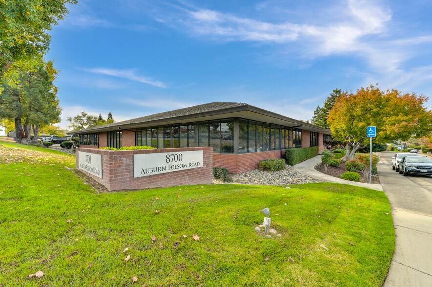 More Photos Of 8700 Auburn Folsom Rd, Granite Bay Office For Lease