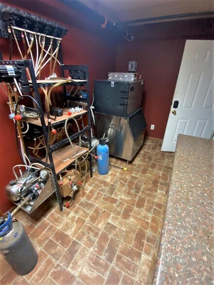 More Photos Of 27070 County Road 21, Red Level Bar For Sale