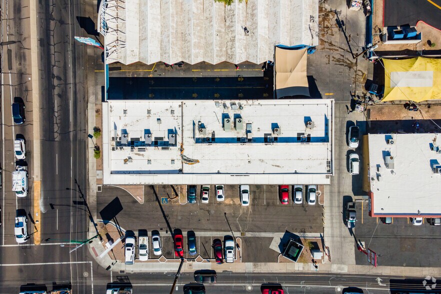 More Photos Of 5045 W Indian School Rd, Phoenix Freestanding For Lease