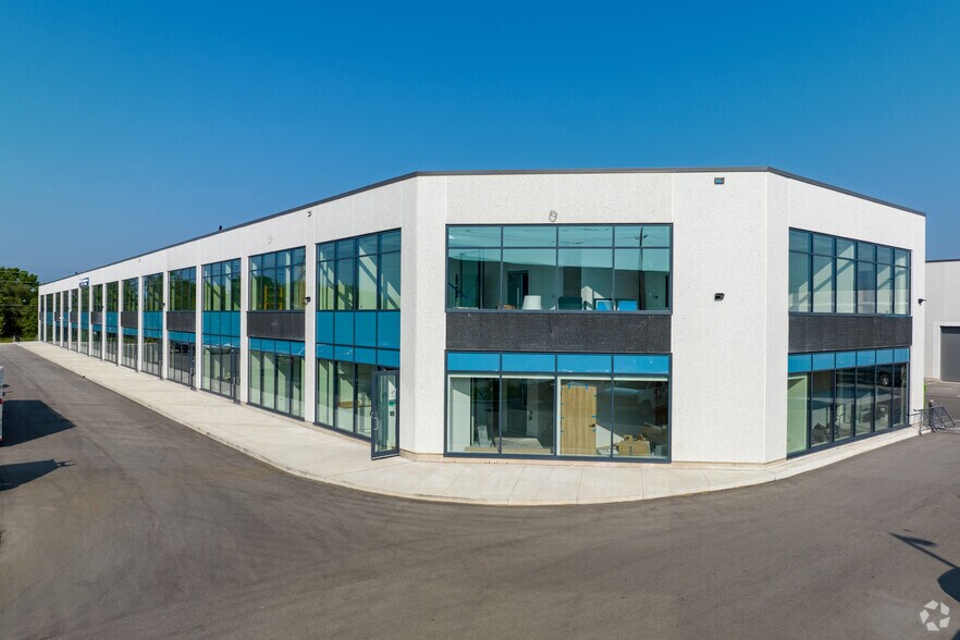 More Photos Of 800 Laurentian Dr, Burlington Warehouse For Sale