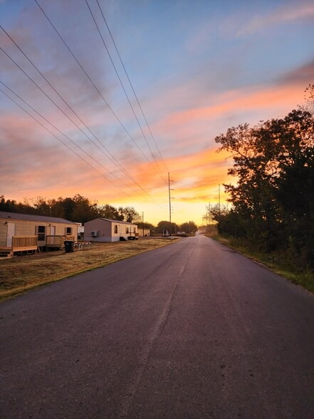 More Photos Of 37 S Acres W, Bristow Manufactured Housing Mobile Home Park For Sale