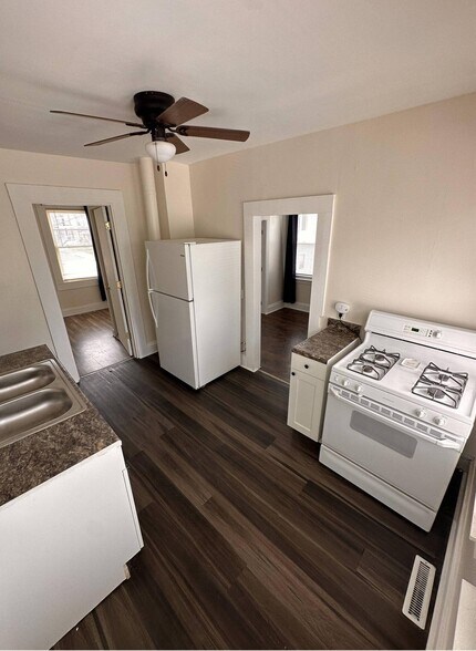 More Photos Of 1327 W 67th St, Cleveland Apartments For Sale