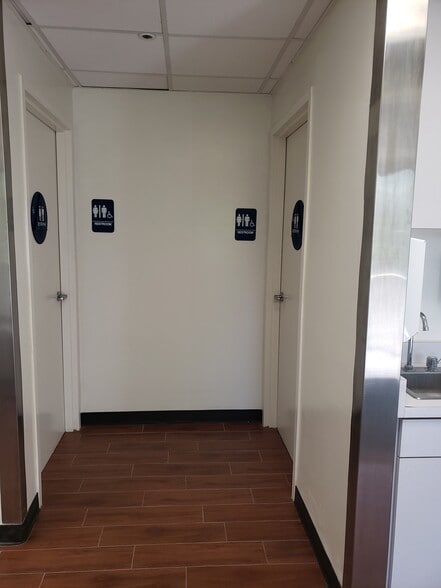 More Photos Of 125 N Jackson Ave, San Jose Medical For Sale