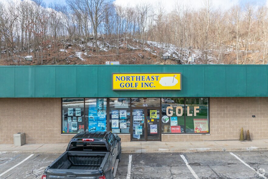 More Photos Of 600 BLK Scranton Carbondale Hwy, Archbald Unknown For Lease