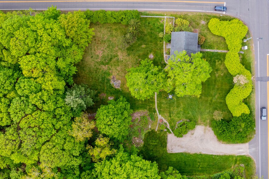 More Photos Of 176 Weston Rd, Weston Storefront Retail Residential For Sale