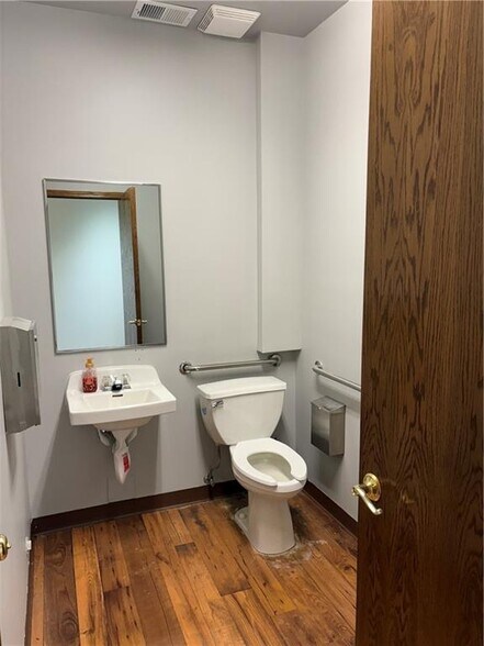 More Photos Of , Trimble Office For Sale