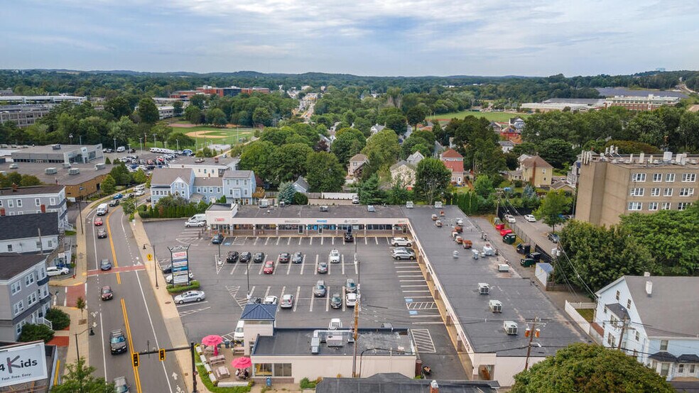 More Photos Of 407-411 Cabot St, Beverly Unknown For Lease