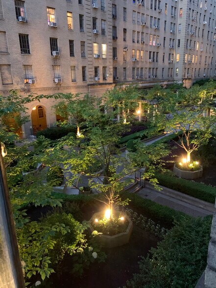 More Photos Of 353 W 56th St, New York Apartments For Sale