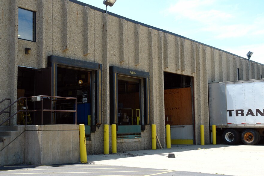 More Photos Of 7900 S Route 31, Crystal Lake Warehouse For Sale