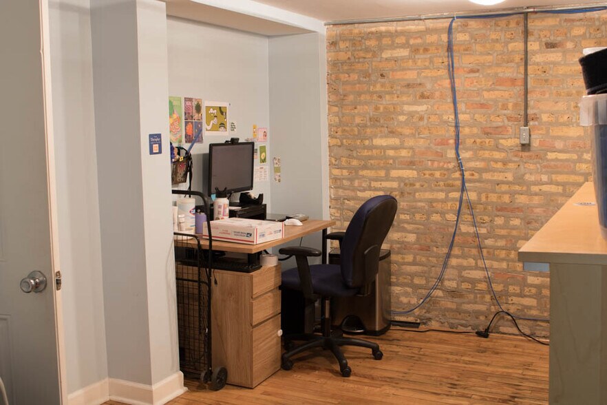 More Photos Of 1224 W Belmont Ave, Chicago Storefront Retail Residential For Lease