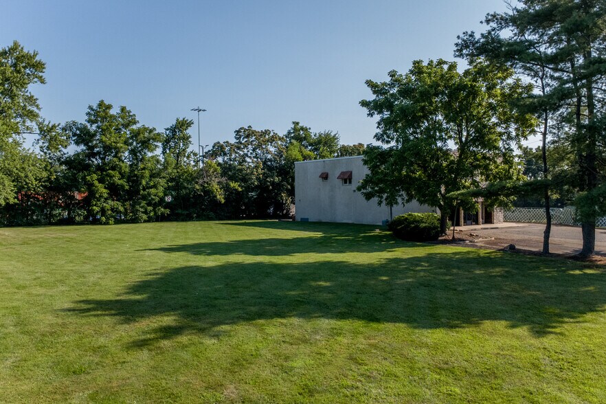 More Photos Of 329 Lincoln Hwy, Fairless Hills Warehouse For Sale