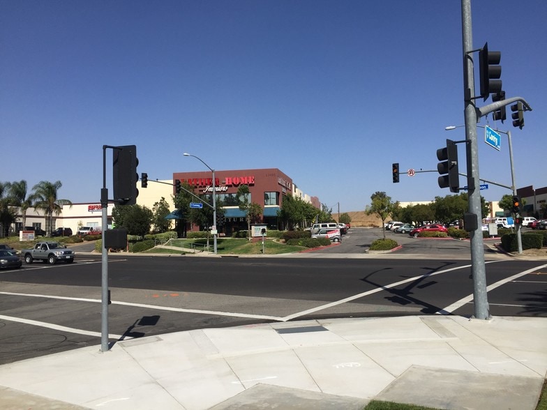 More Photos Of 26500 Jefferson Ave, Murrieta Auto Repair For Lease